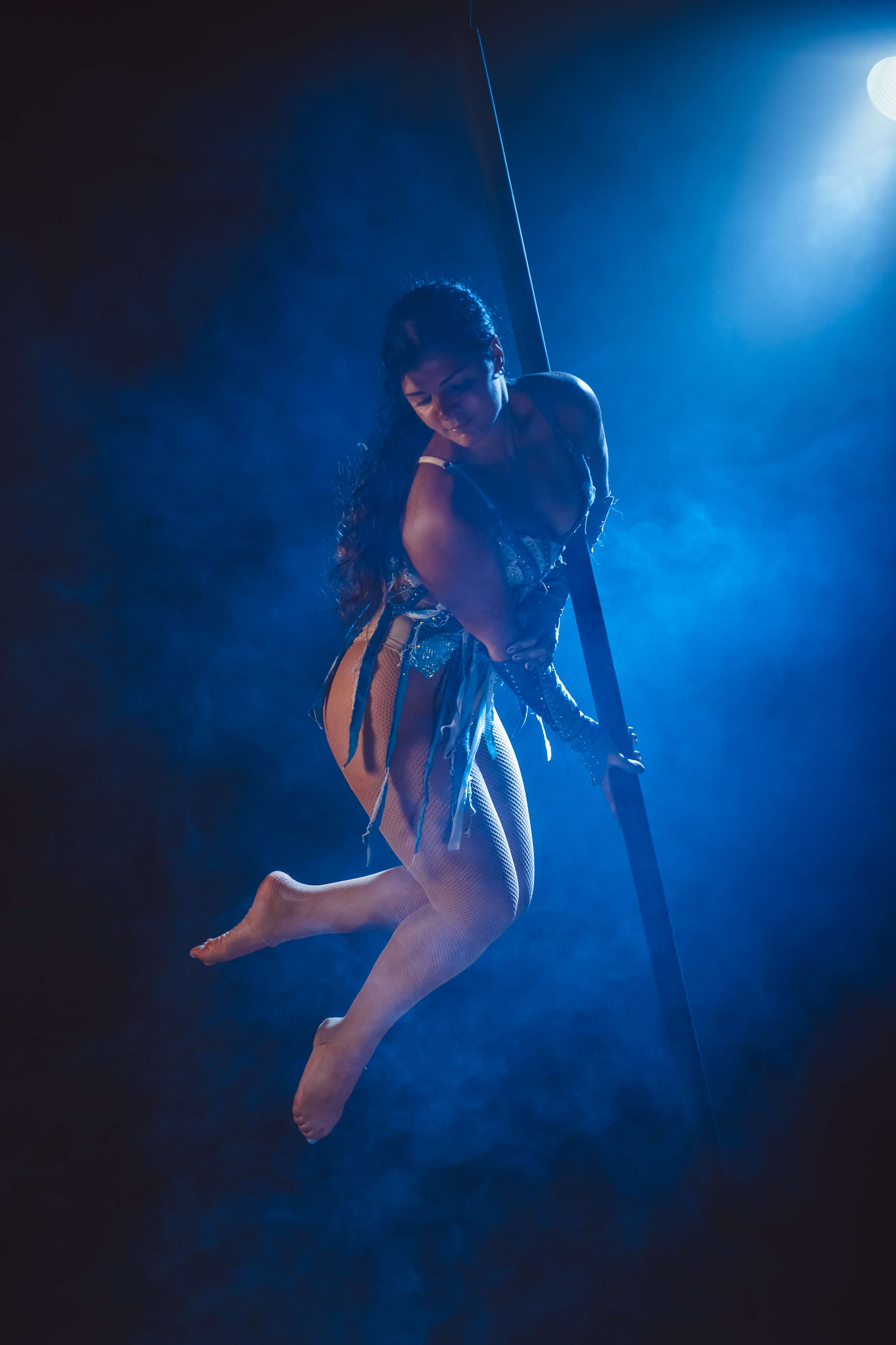 Chloé en performance Flying Pole